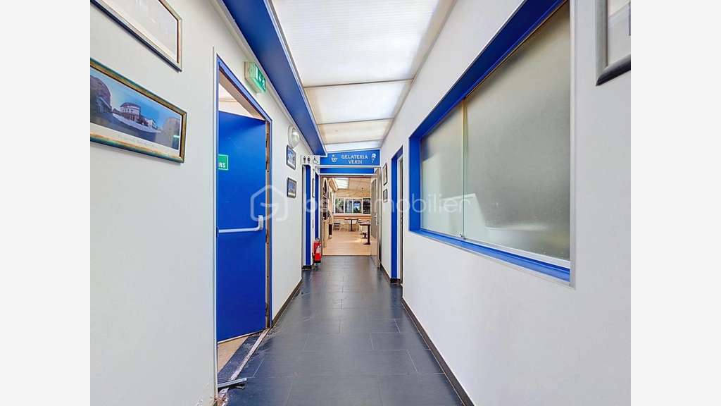 Local commercial 230m² à céder au cœur de Rosny