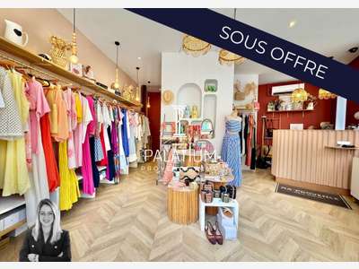 Local 40m² empl d'angle en hyper centre de Salon