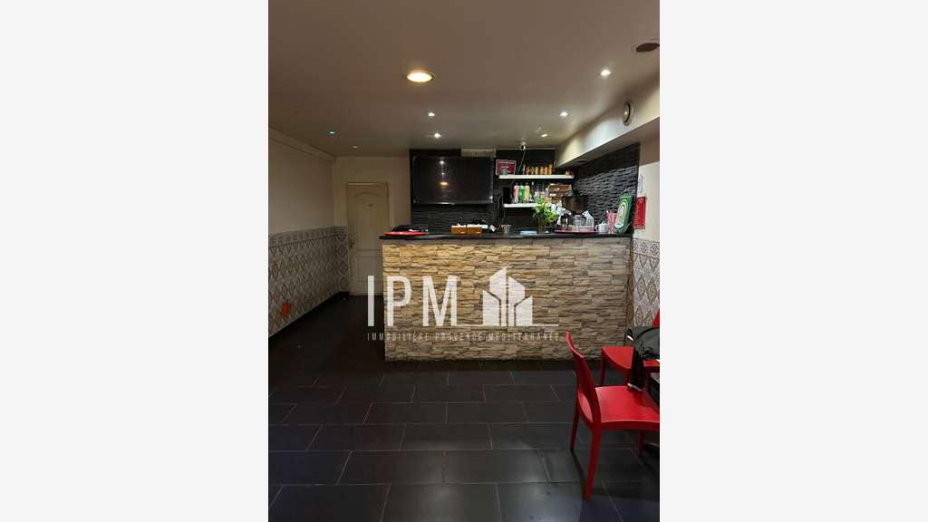 DAB local commercial 80m² à Toulon cours Lafayette