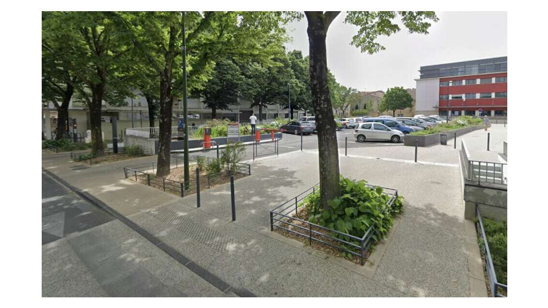 DAB local restauration équipé 120m² à Valence