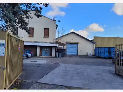 DAB locaux 2000m² à Lyon Vénissieux