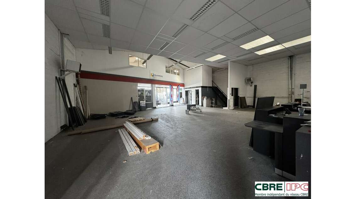 DAB local 475m² zone des Pontots à Anglet