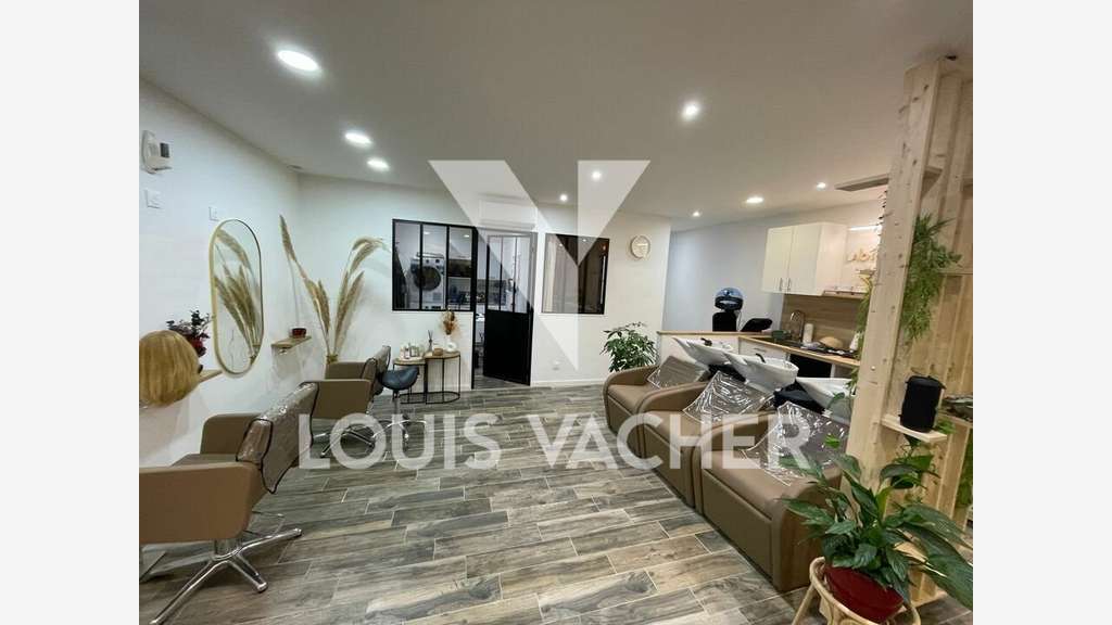 droit au bail 76m² axe passant Bordeaux Chartrons