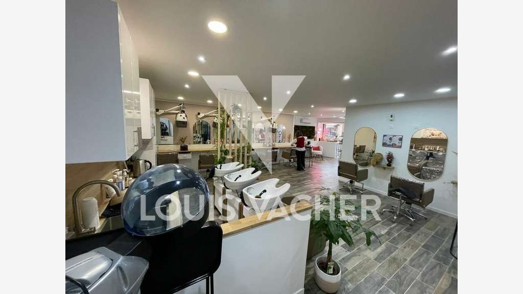droit au bail 76m² axe passant Bordeaux Chartrons
