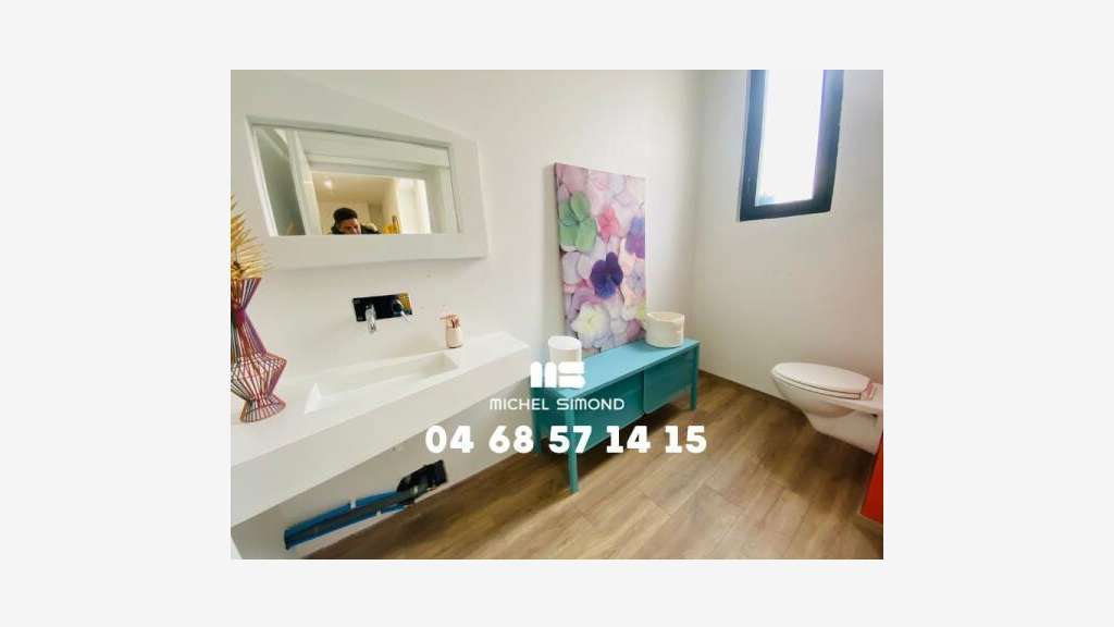 DAB boutique 140m² sur un axe fréquenté à Gruissan