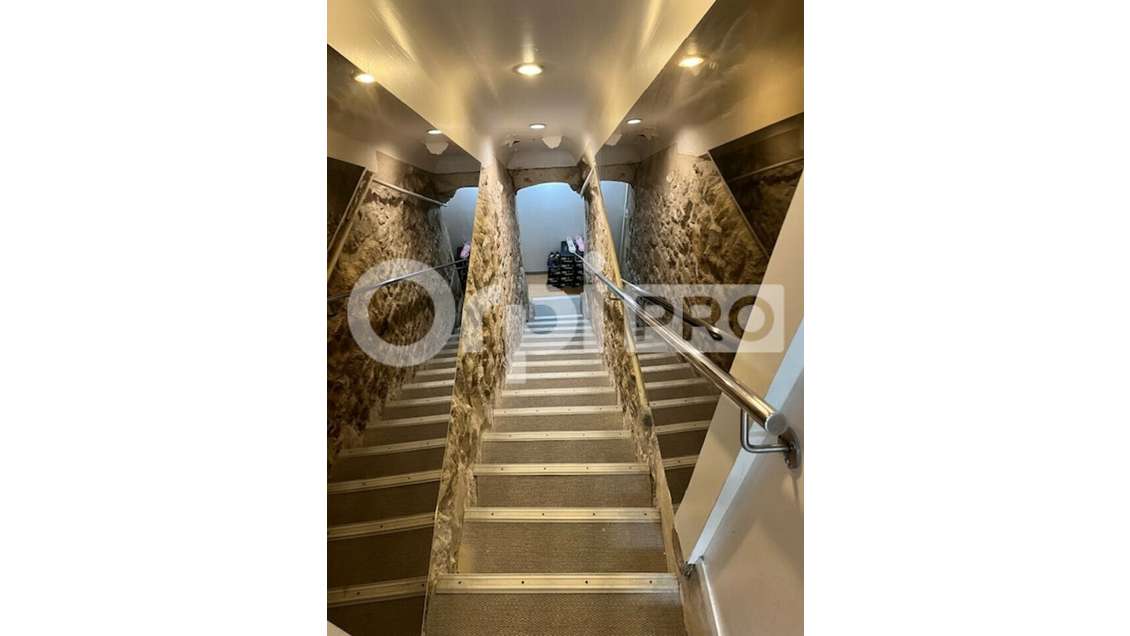 Cession bail commercial 200m² centre La Rochelle