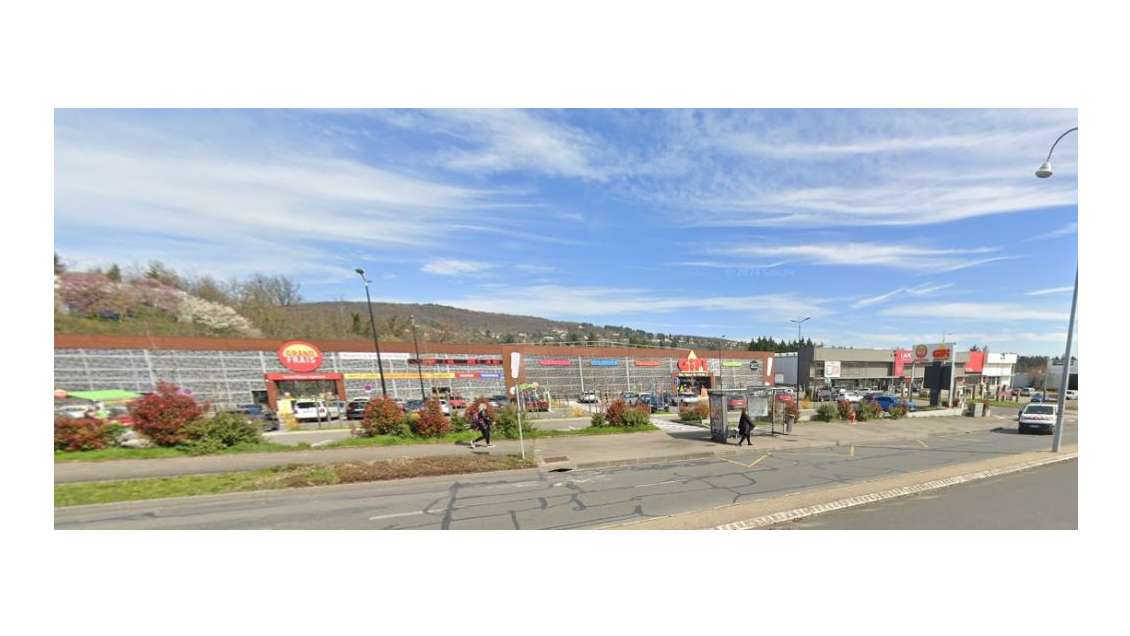 Local 237m² emplacement N°1 RN6 Limonest