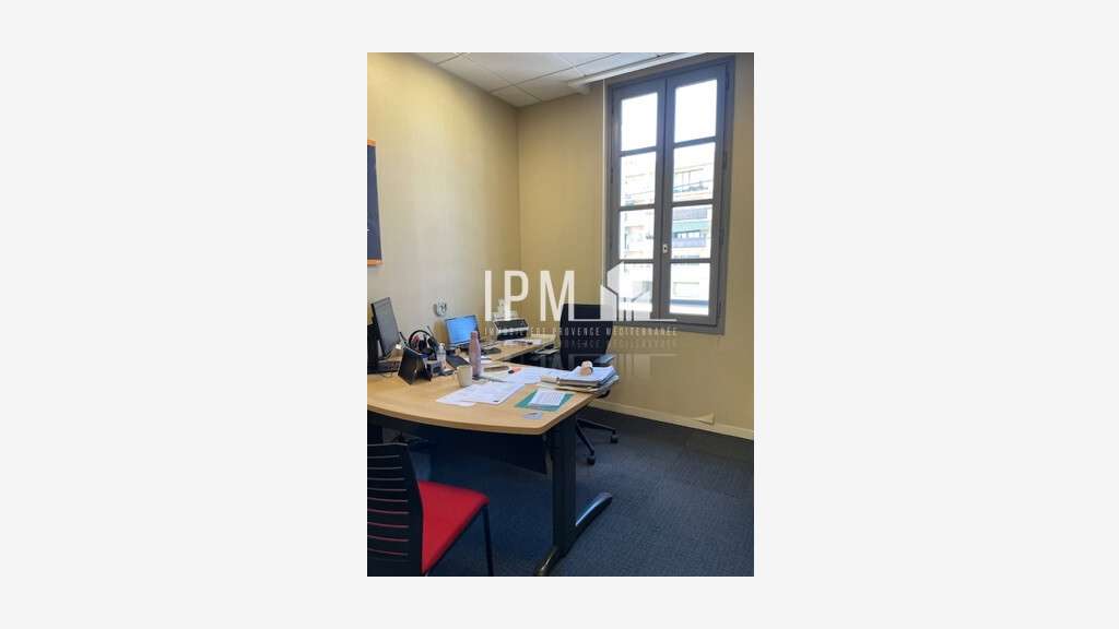 CDAB commerce 200m² avec jardin Beaumont 13012