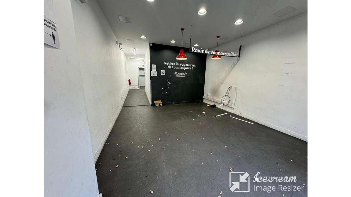 Local vide 97m² à louer Marseille boulevard Baille