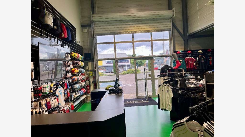 DAB local commercial 145m² zone Montélimar Sud