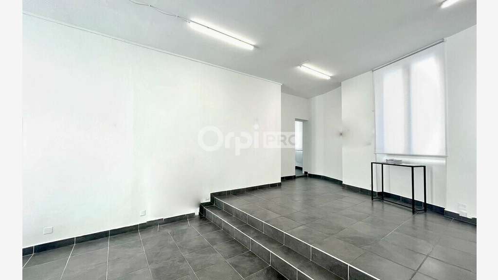DAB local commercial rénové 70m² à Nantes Dobrée