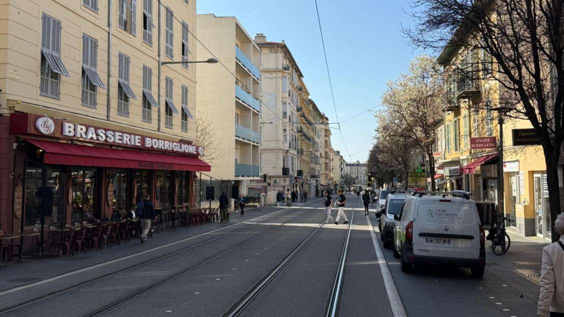 Droit au bail boutique 40m² face au tram Nice Nord