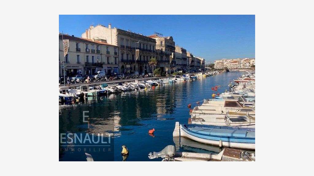 Commerce 50m² à céder emplacement n° 1 à Sète