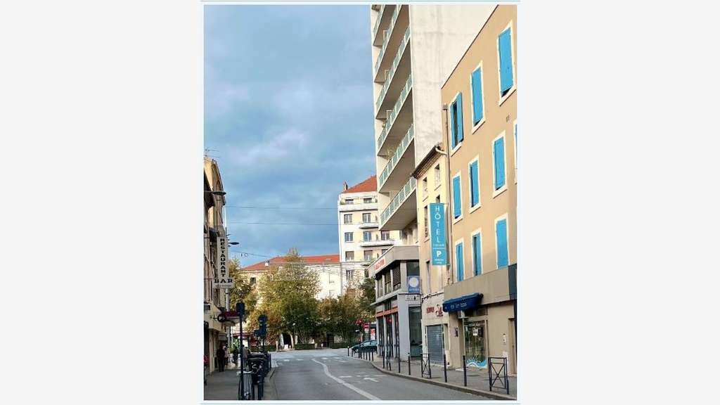 Cède murs commerciaux loués 95m² à Valence centre