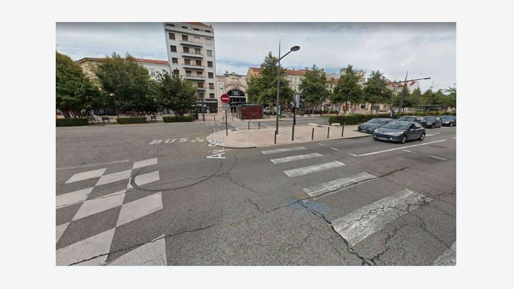Cède murs commerciaux loués 95m² à Valence centre