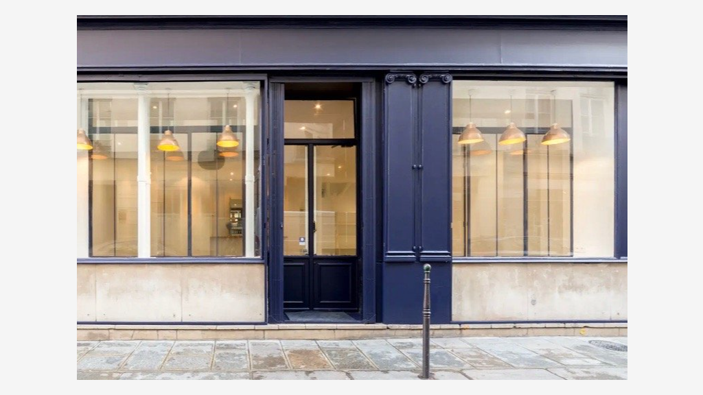 Jolie boutique 30m² en emplacement n° 1 au Vésinet