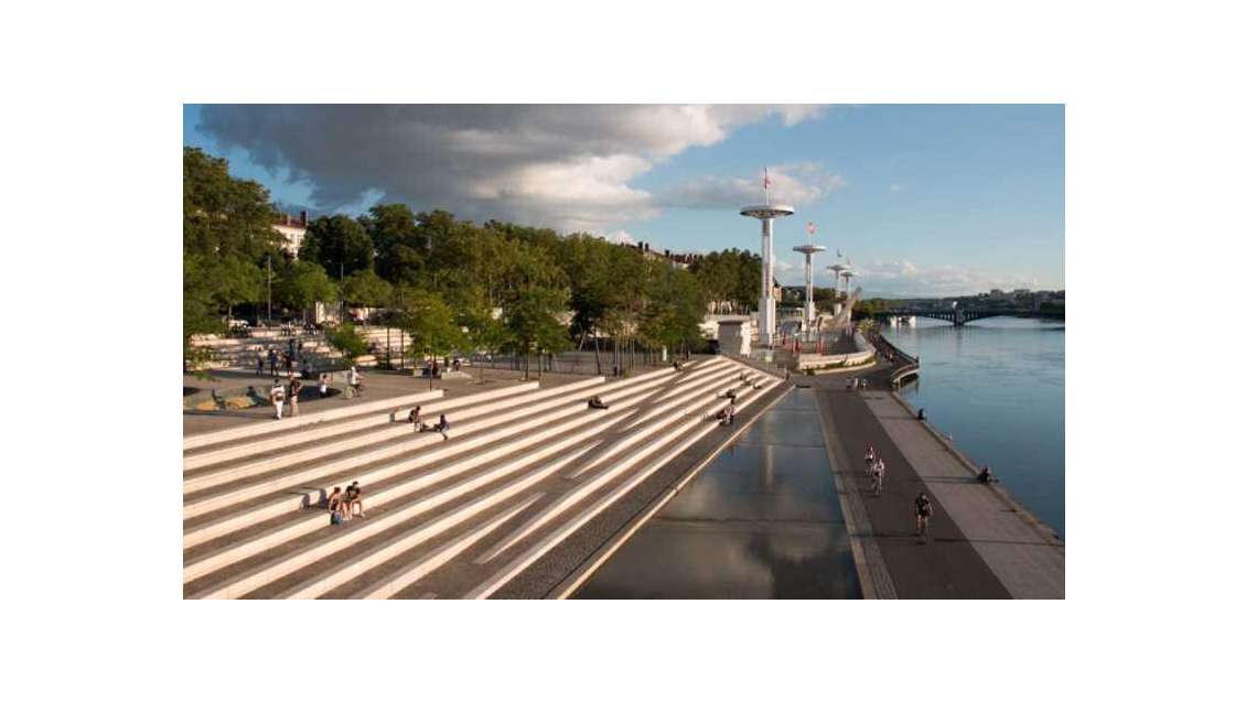 Local commercial en bon état 44m² à céder Lyon 7e