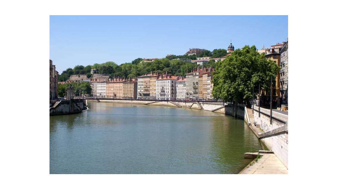 DAB local commercial 45m² Lyon 1er Quais de Saône