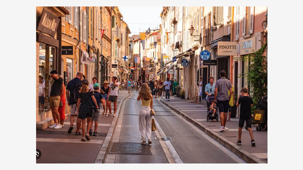 Droit au bail 40m² rue commerçante Sainte-Maxime