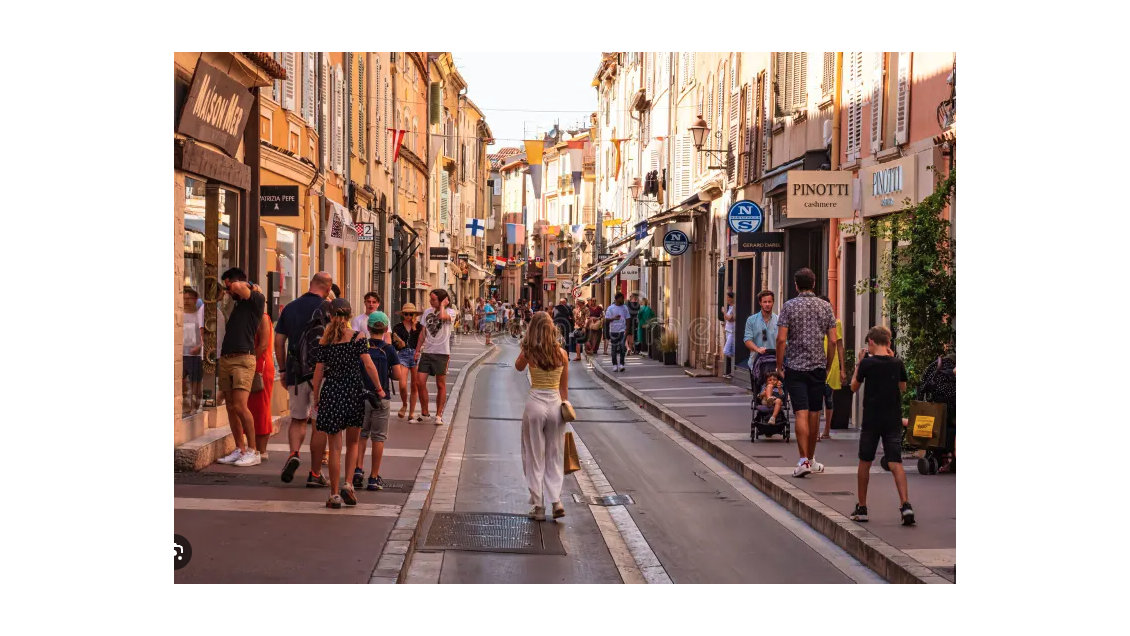 Droit au bail 40m² rue commerçante Sainte-Maxime