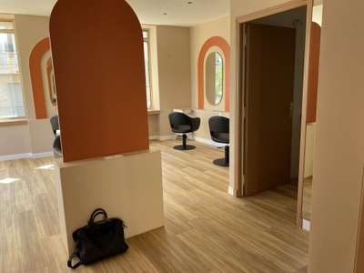 DAB local salon de coiffure 90m² à Mouans-Sartoux