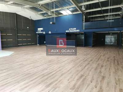 Droit au bail commerce 317m² à Salon-de-Provence
