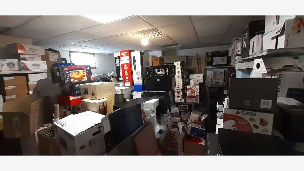 DAB superbe local commercial 130m² à Saint-Fons