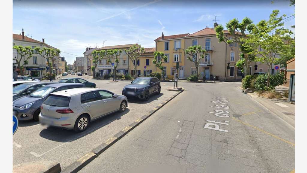 DAB local commercial 110m² très bon état à Valence