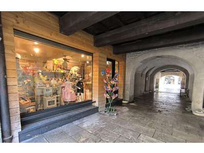 Cession droit au bail Locaux commerciaux - Boutiques à Uzès