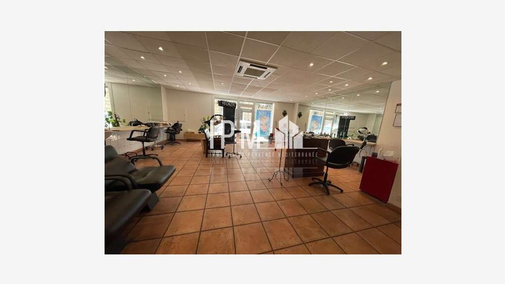 DAB local coiffure 75m² Sébastopol 13005 Marseille