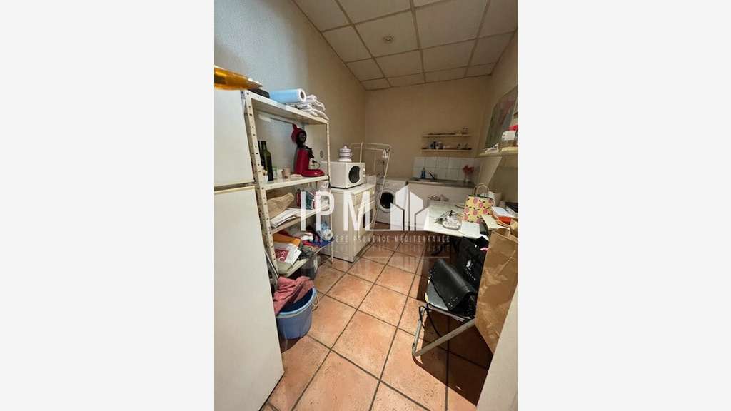 DAB local coiffure 75m² Sébastopol 13005 Marseille