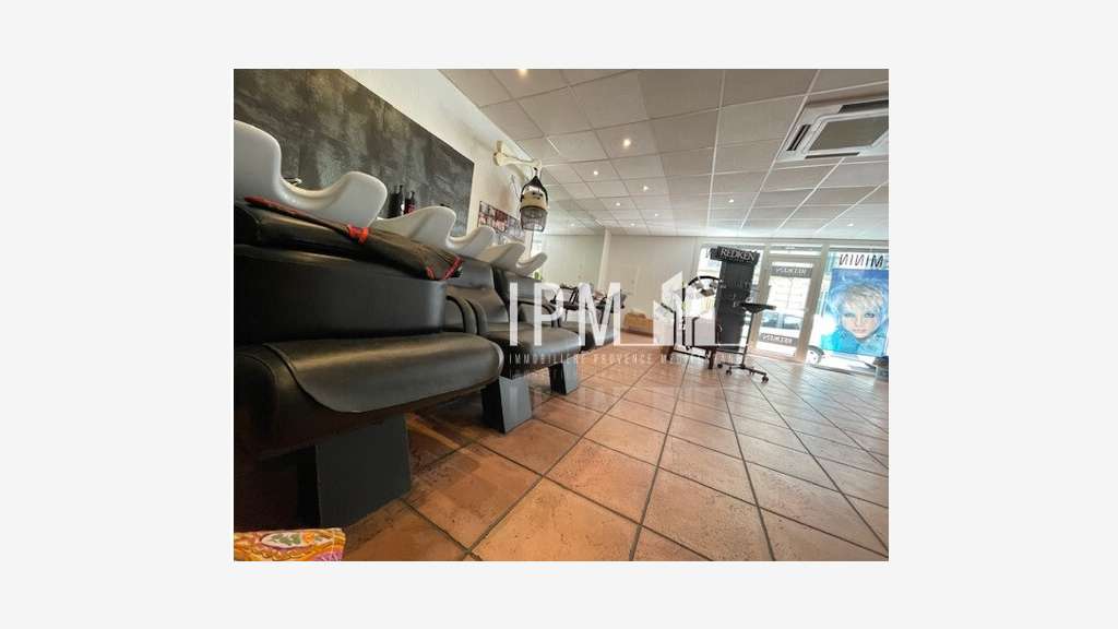 DAB local coiffure 75m² Sébastopol 13005 Marseille