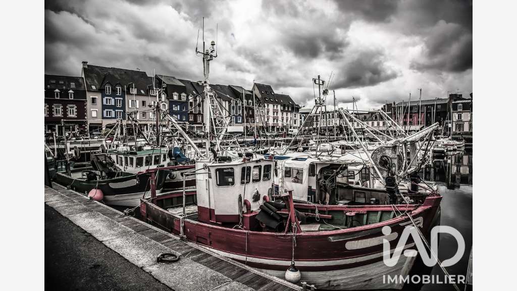 Droit au bail local commercial 252m² à Paimpol