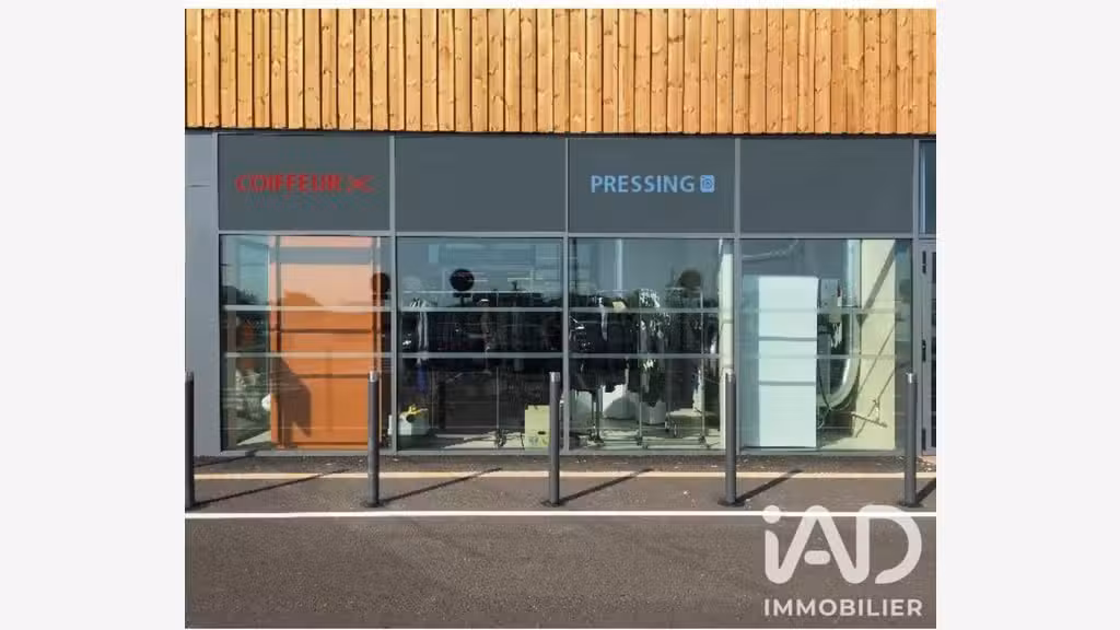 DAB local 45m² en galerie à Sauveterre-de-Guyenne