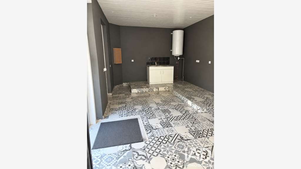 Droit au bail local 50m² à Bordeaux Saint-Genès