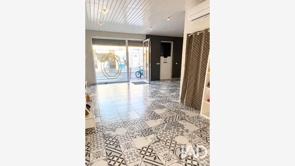 Droit au bail local 50m² à Bordeaux Saint-Genès