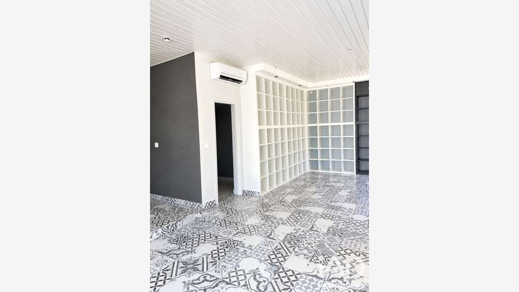 Droit au bail local 50m² à Bordeaux Saint-Genès