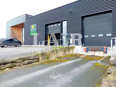 À vendre bâtiment industriel 3000m² zai Berd'huis