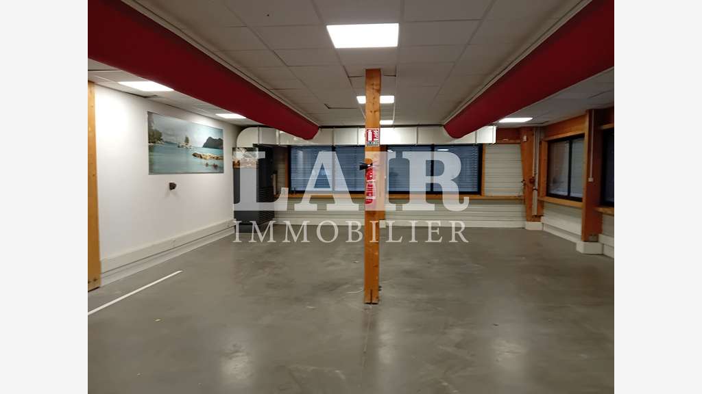 À vendre bâtiment industriel 3000m² zai Berd'huis