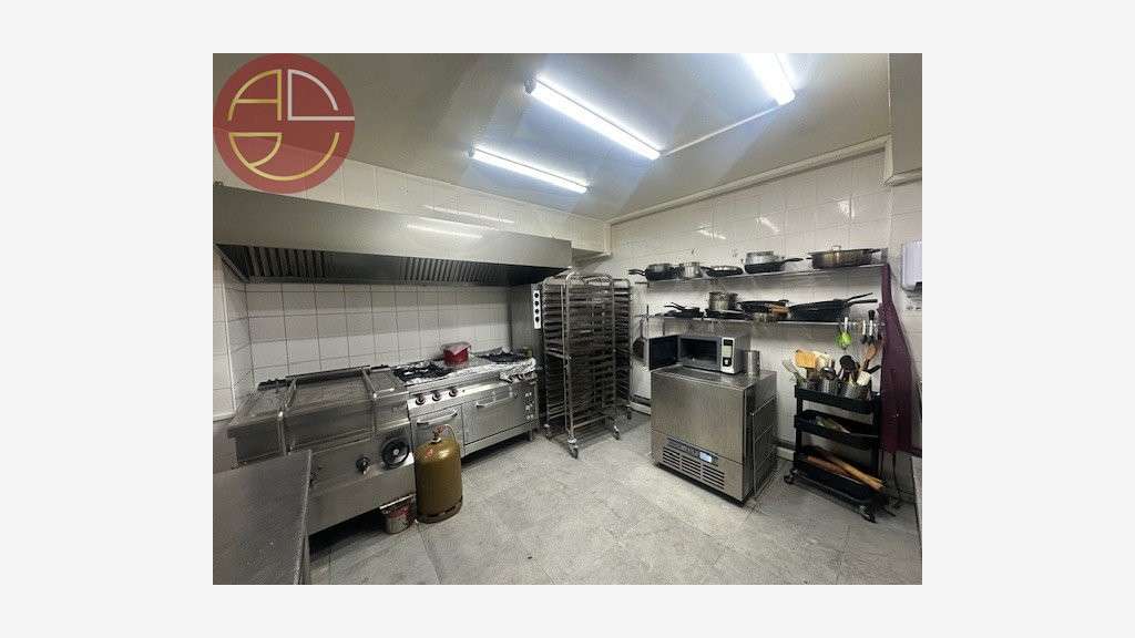Location local 200m² RDC à Toulouse Croix Daurade