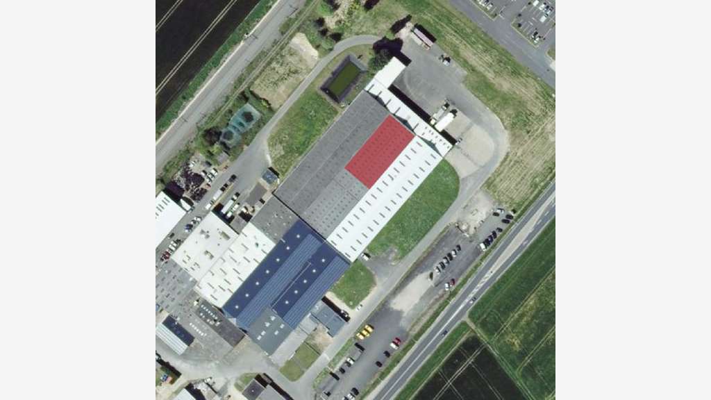 À louer 2 entrepôts de 2 400m² proche d'Orléans