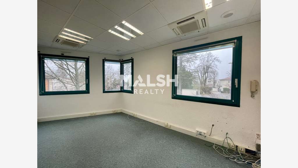 A louer bureaux 220m² à Charbonnières-les-Bains