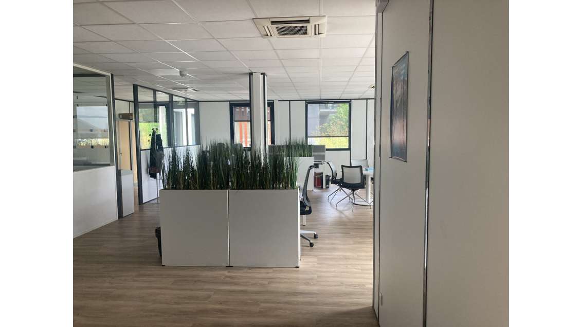 A louer bureaux 340m² à La Rochelle ZFU La Pallice