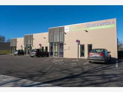 À louer 4 bureaux de 50m² en za à Cambes
