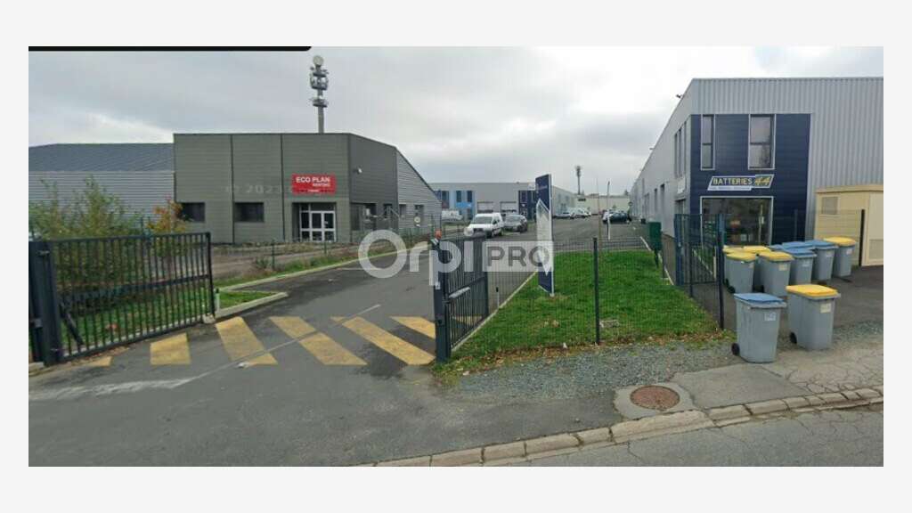 A louer local activité médicale 10m² R+1 à Bouaye
