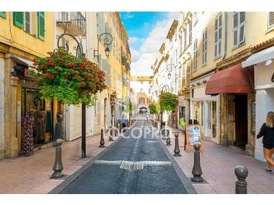 Location Locaux commerciaux - Boutiques à Antibes