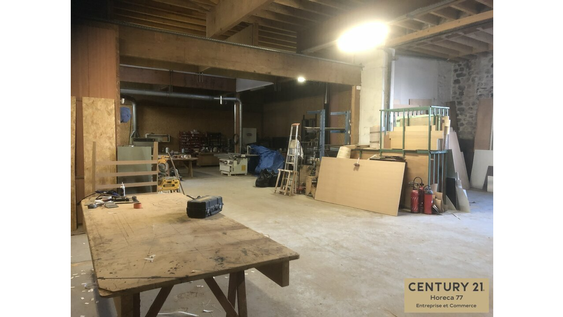 Atelier 470m² Mary sur Marne / Lizy sur Ourcq 