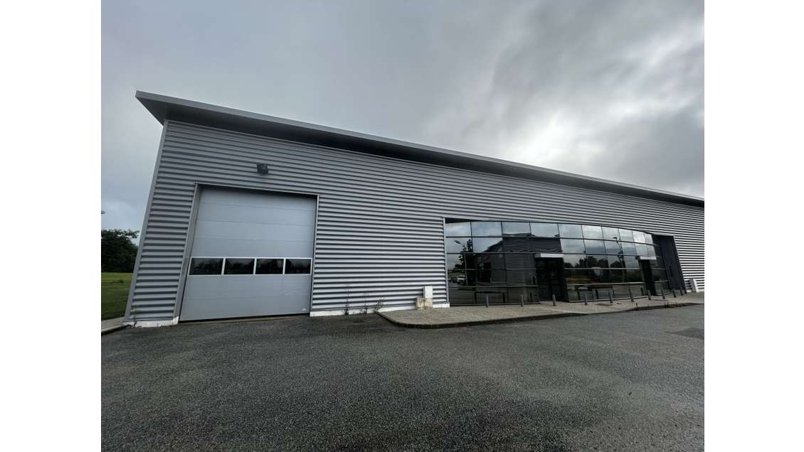 A louer atelier 347m² à Alençon - Excellent état