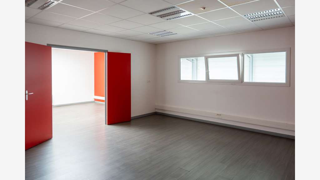 A louer atelier 518m² Pole d’Ecouves Alençon