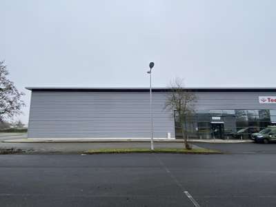 Location Locaux d'activités - Entrepôts à Damigny